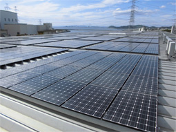 補強工事をすること無く、超軽量太陽電池モジュールを設置した事例 弊社事業所（兵庫県高砂市）