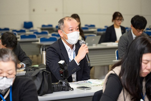 プレス関係各社